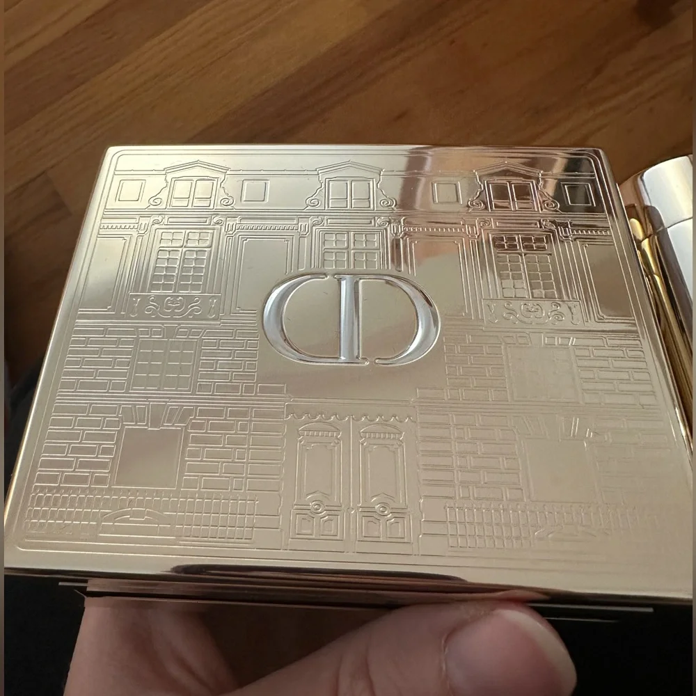 DIOR Rouge Dior Minaudiere - The Atelier of Dreams Limited Edition Clutch Bag - Picture 10 of 14